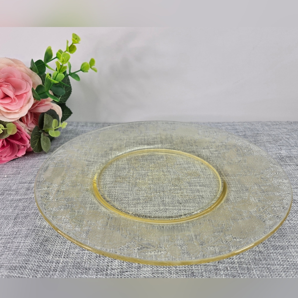 Vintage Depression Glass Plate Florentine Pattern #2 Yellow 1930's 10" Floral‎